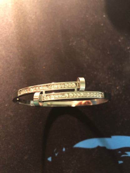 SPIJKERARMBAND DIAMANTEN - SILVER